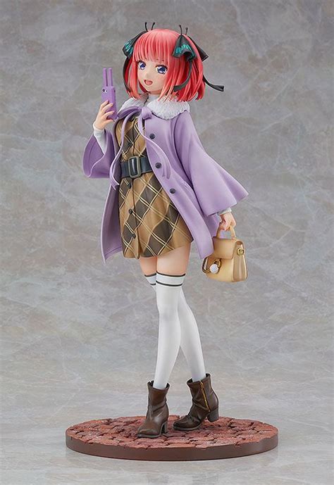 nino nakano|nino nakano figure.